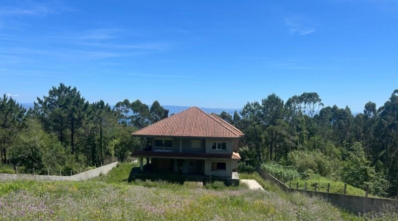 La Coruña - Ribeira - 3472m2