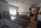 Отдельно стоящий дом с участком на продажу в городе Альманса Фото