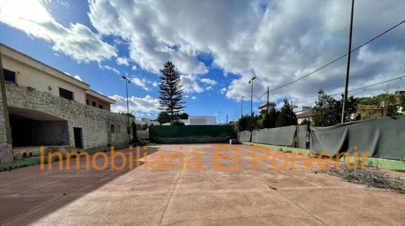 Valencia - Torrent - 528m2