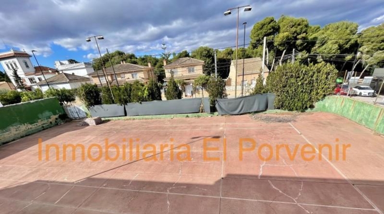 Valencia - Torrent - 528m2