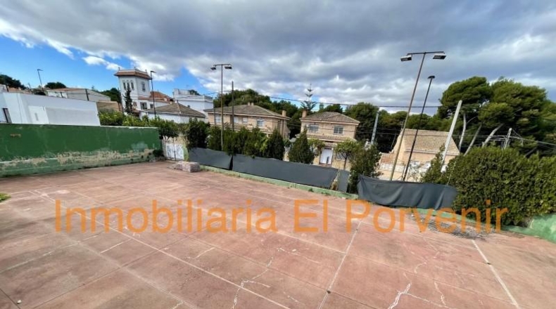 Valencia - Torrent - 528m2