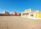 Отдельно стоящий дом с участком на продажу в городе Lorca Фото
