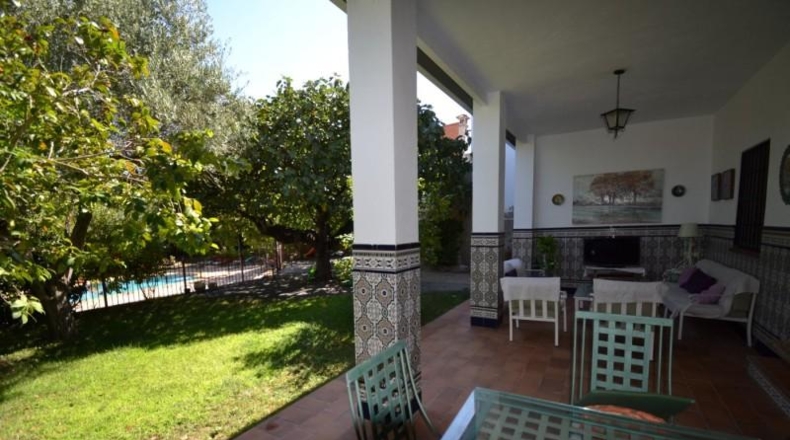 Cáceres - Malpartida de Plasencia - 820m2