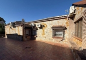 Chalet independiente con terreno en venta en la España, Écija, ref: TR382392 foto