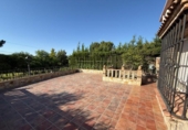 Chalet independiente con terreno en venta en la España, Écija, ref: TR382392 foto