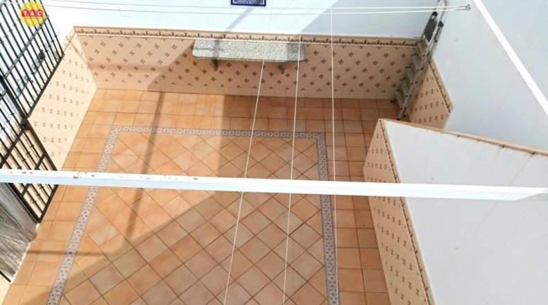 Granada - Ventas de Huelma - 187m2