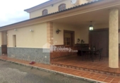 Chalet independiente con terreno en venta en la España, Albox, ref: TR383535 foto
