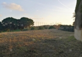 Земля, подлежащая урбанизации на продажу у города Sant Vicenç de Montalt Фото