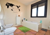 Chalet independiente con terreno en venta en la España, Alfaro, ref: TR133482 foto