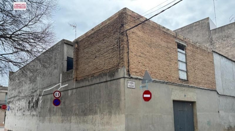 Valencia - Almussafes - 351m2