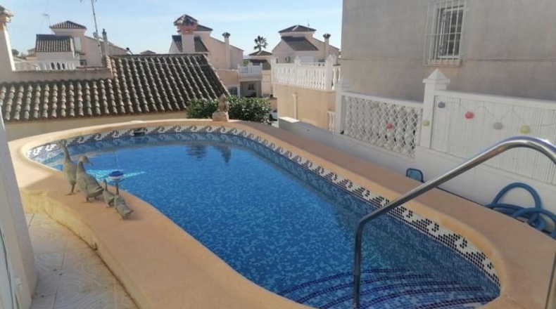 Alicante - San Miguel de Salinas - 253m2