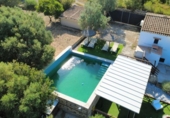 Отдельно стоящий дом с участком на продажу в городе Манакор Фото