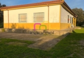 Casa de camp amb terreny en venda a la España, Badajoz, ref.: TR143198 foto