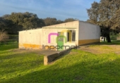 Casa de camp amb terreny en venda a la España, Badajoz, ref.: TR143198 foto