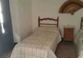 Chalet independiente con terreno en venta en la España, Alcuéscar, ref: TR135904 foto