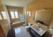 Chalet independiente con terreno en venta en la España, Sanchonuño, ref: TR175182 foto