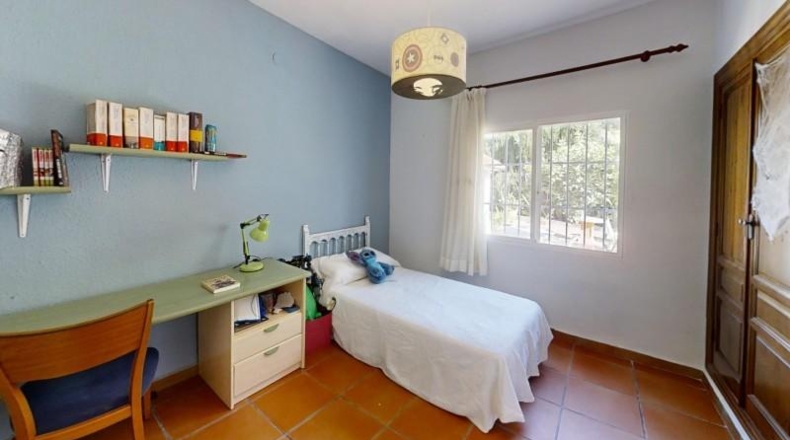 Valencia - Chiva - 700m2