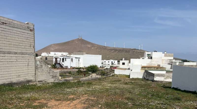 Las Palmas - San Bartolomé - 1490m2