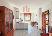 Chalet independiente con terreno en venta en la España, Ourense, ref: TR320316 foto