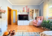 Chalet independiente con terreno en venta en la España, Ourense, ref: TR320316 foto