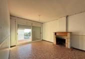 Chalet independiente con terreno en venta en la España, Roda de Berà, ref: TR379975 foto