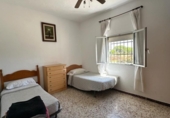 Chalet independiente con terreno en venta en la España, Olivares, ref: TR161773 foto