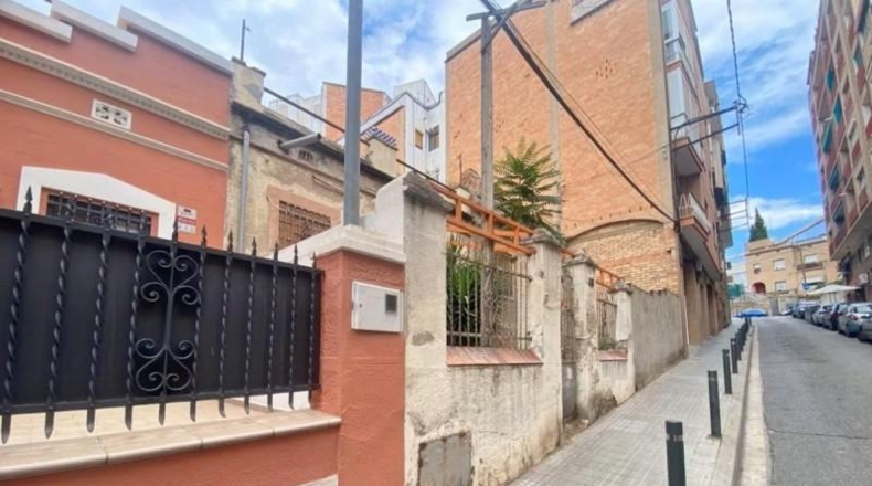 Barcelona - Santa Coloma de Gramenet - 364m2