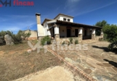 Xalet independent amb terreny en venda a la España, Las Navas de la Concepción, ref.: TR248554 foto
