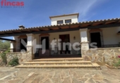 Xalet independent amb terreny en venda a la España, Las Navas de la Concepción, ref.: TR248554 foto