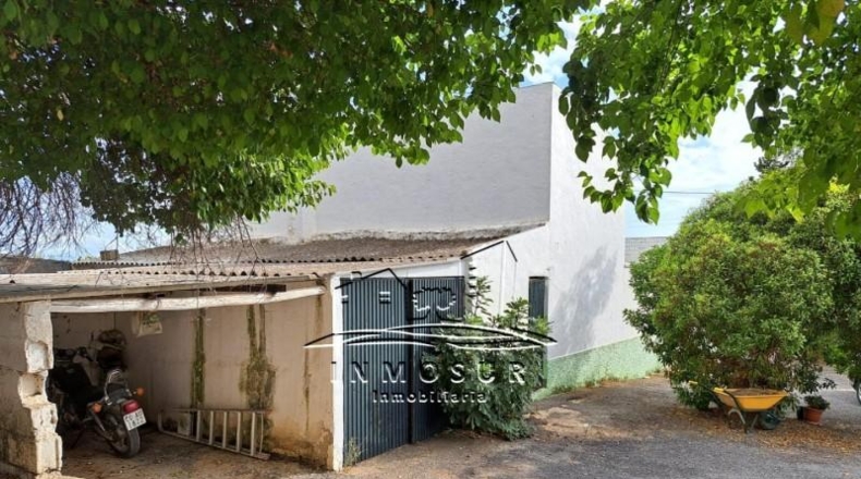 Córdoba - Lucena - 3700m2