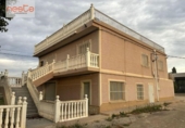Загородный дом с участком на продажу в городе Lorca Фото