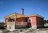 Chalet independiente con terreno en venta en la España, Crevillente, ref: TR222870 foto