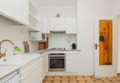 Отдельно стоящий дом с участком на продажу в городе l'Ametlla de Mar Фото