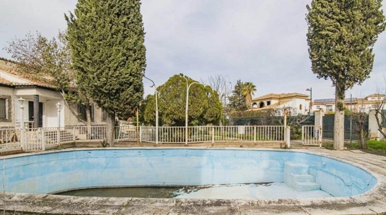 Granada - Cúllar Vega - 1235m2