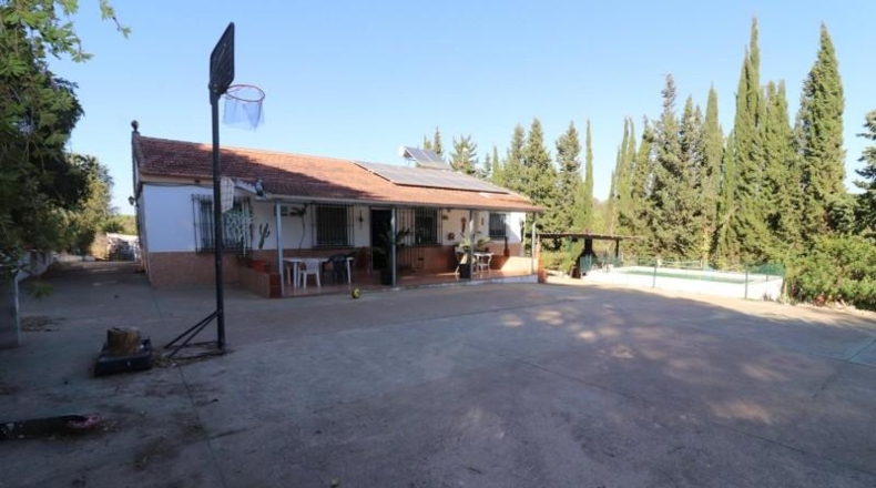 Huelva - Aljaraque - 5854m2