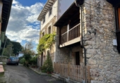 Chalet independiente con terreno en venta en la España, Llanes, ref: TR380374 foto