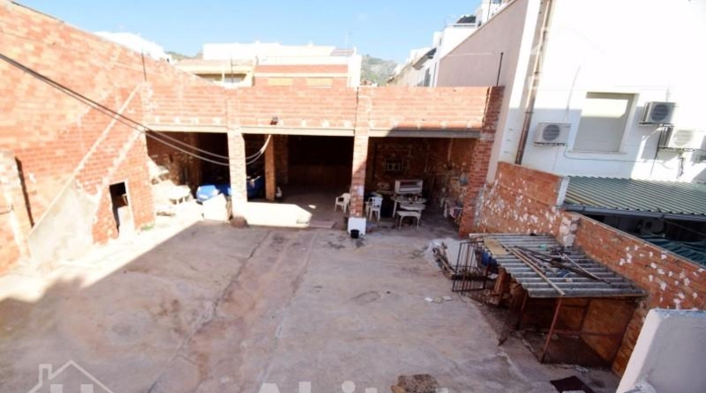 Castellon - la Vall d'Uixó - 473m2