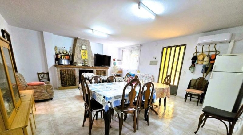 Валенсия - Sagunto - 1250m2