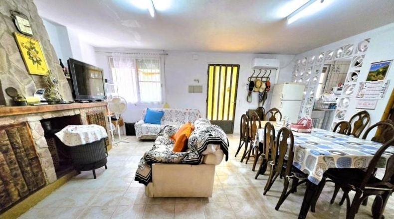 Валенсия - Sagunto - 1250m2