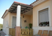 Xalet independent amb terreny en venda a la España, La Carlota, ref.: TR308940 foto