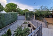 Chalet independiente con terreno en venta en la España, Villa del Prado, ref: TR143984 foto