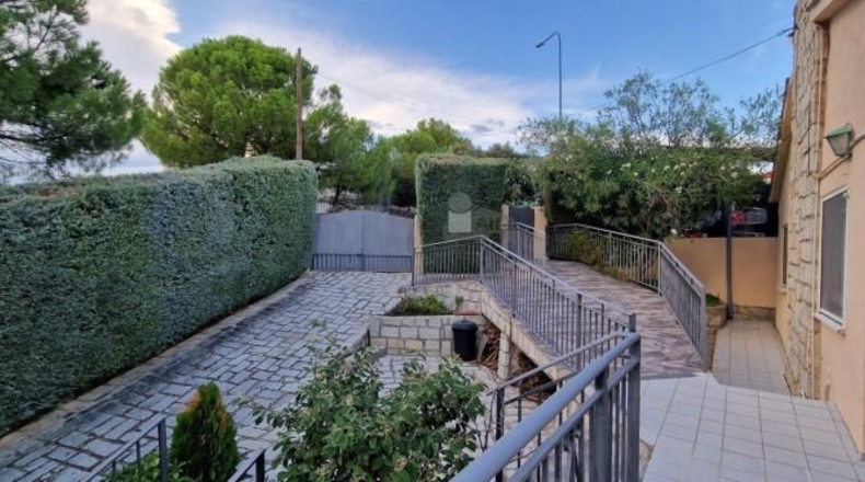 Comunidad de Madrid - Villa del Prado - 194m2