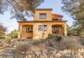 Chalet independiente con terreno en venta en la España, Prades, ref: TR367716 foto