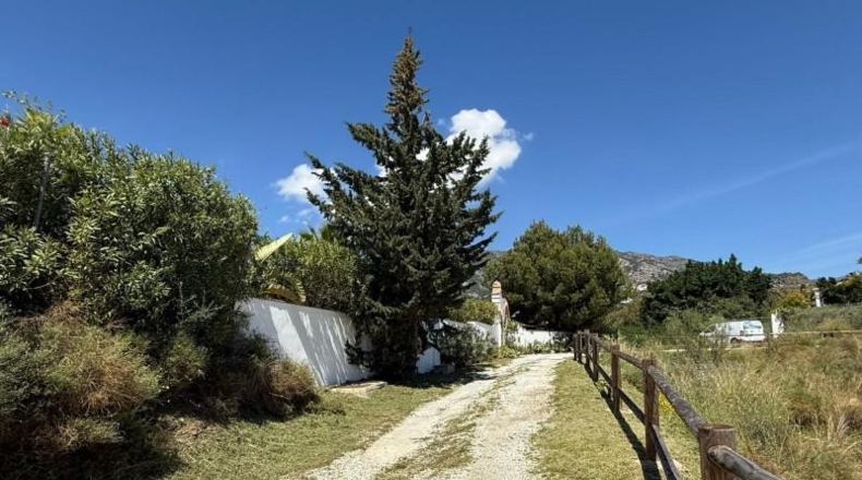 Málaga - Mijas - 26000m2