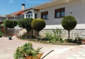 Chalet independiente con terreno en venta en la España, Babilafuente, ref: TR135127 foto