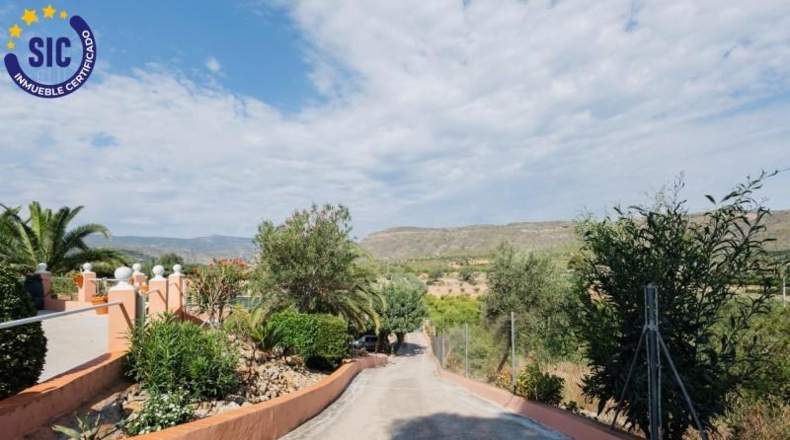 Valencia - Alcira - 2296m2