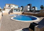 Chalet independiente con terreno en venta en la España, Orihuela, ref: TR279651 foto