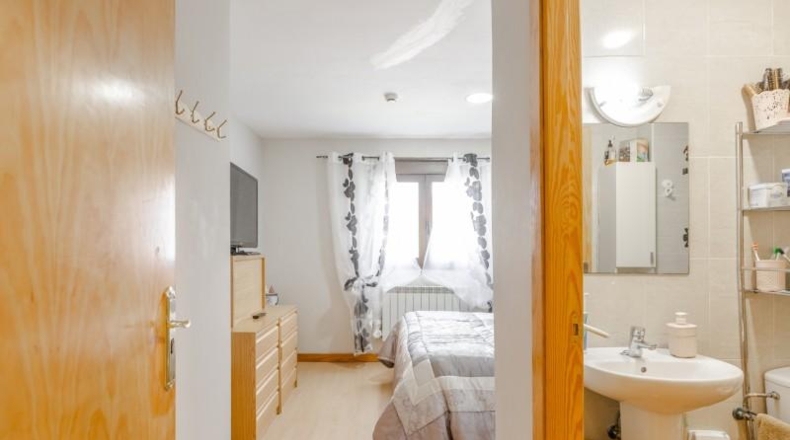 Наварра - Olóriz - 345m2