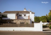 Xalet independent amb terreny en venda a la España, El Castillo de las Guardas, ref.: TR362374 foto