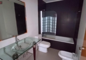 Отдельно стоящий дом с участком на продажу в городе Canyelles Фото
